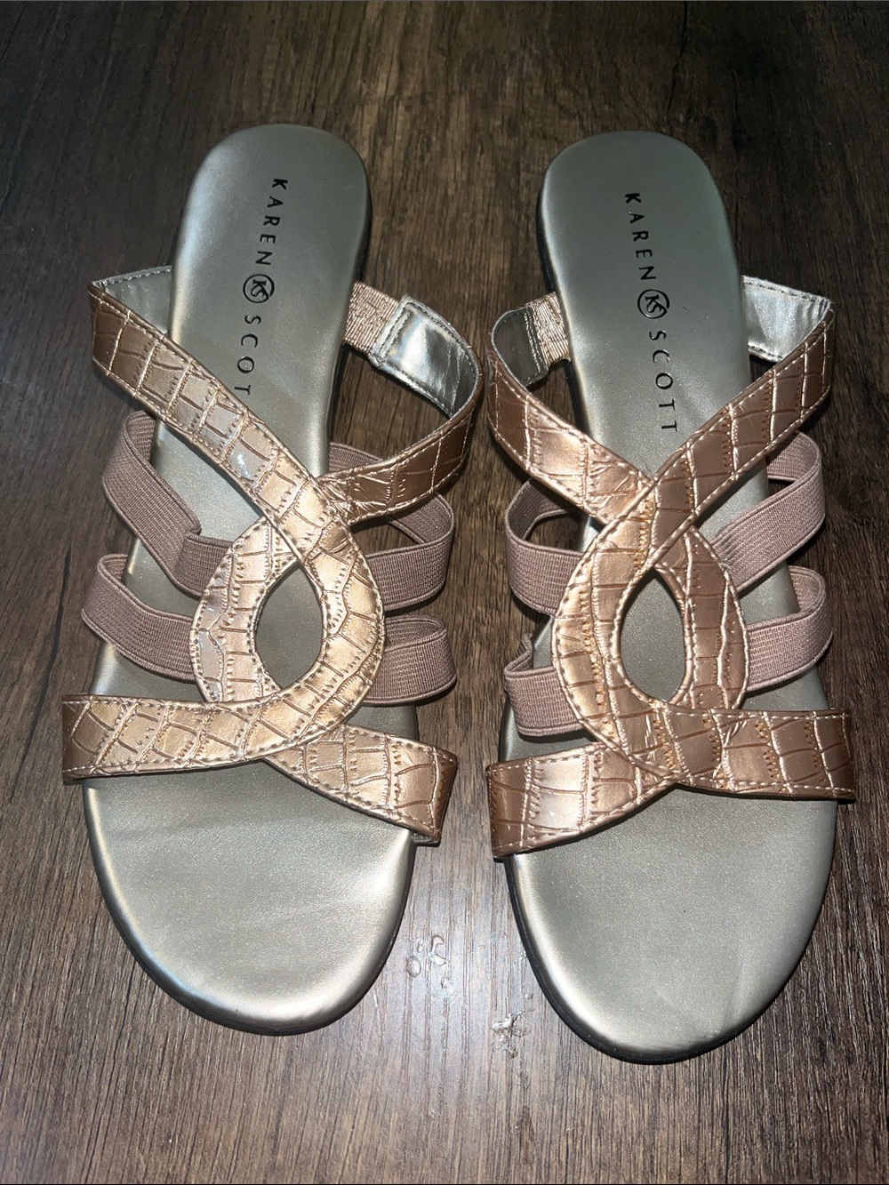 Karen Scott Metallic Rose Gold Croc-Effect Crossover Slide Sandals size 8